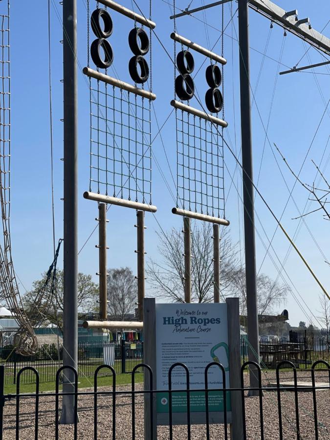 Holiday Home Breaks At Tattershall Lakes Coningsby Εξωτερικό φωτογραφία